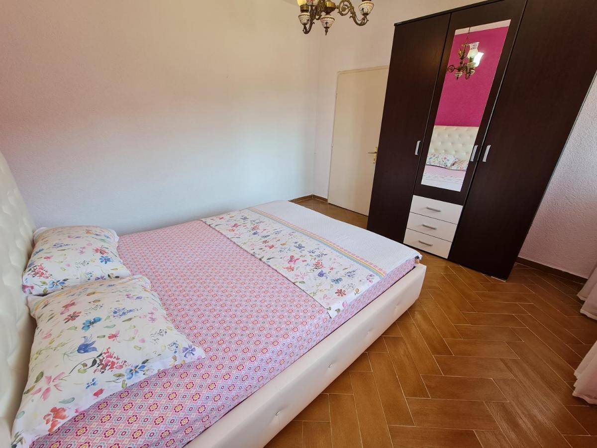 Apartment Dragone Ulcinj Exteriör bild